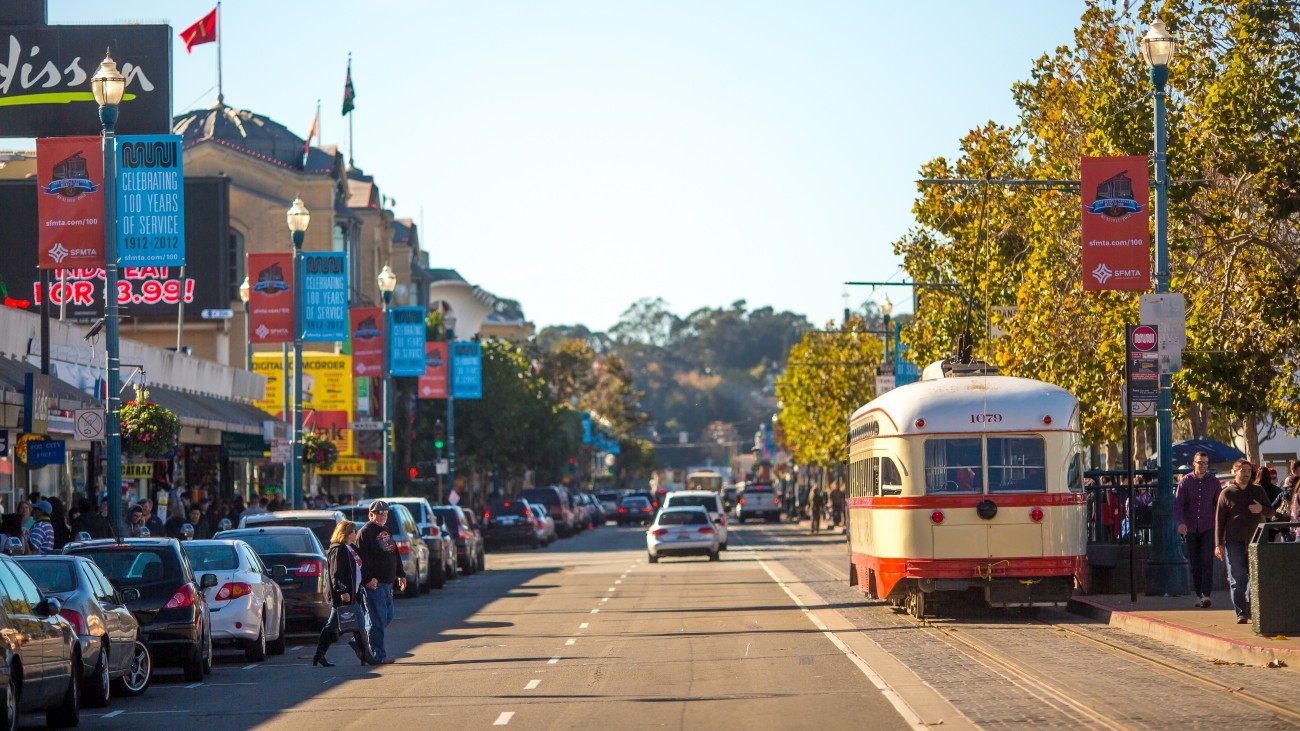 A street view of Jefferson street including an F streetcar