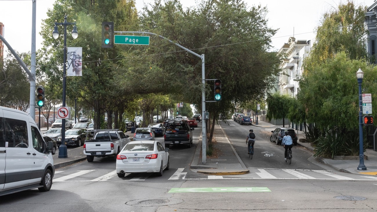 Vehicles traveling along Octavia Blvd