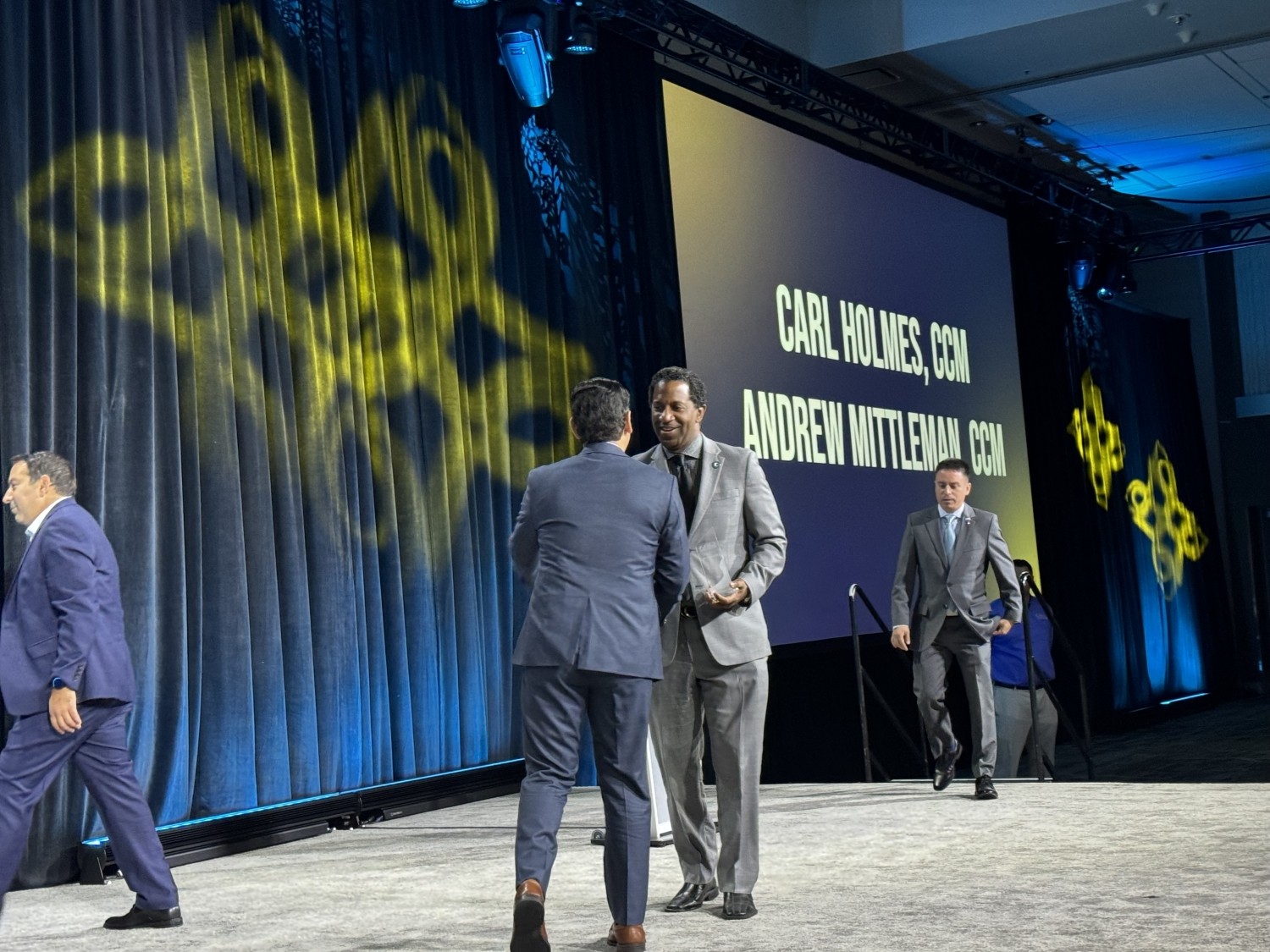 Transportation Authority Deputy Director for Capital Projects Carl Holmes receiving the Golden Key Award